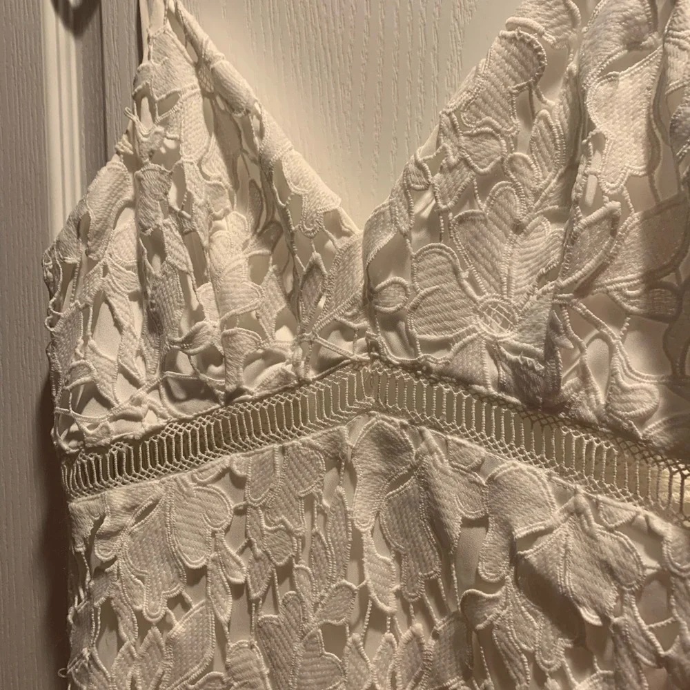 ASTR the label white lace dress - Picture 11 of 11